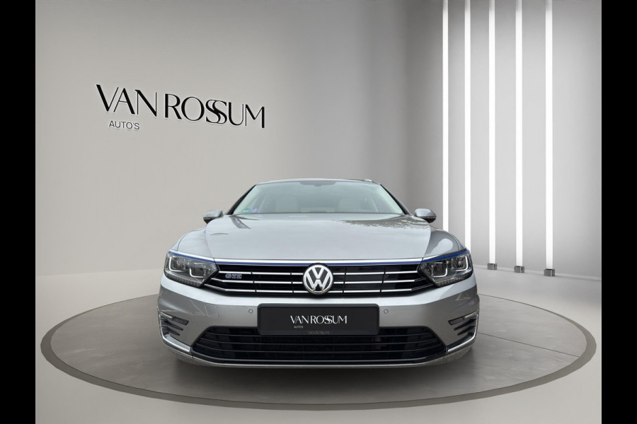 Volkswagen Passat Variant 1.4 TSI GTE Highline | Leder Stoel en verwarmd   | Head-up | Trekhaak Wegklap | Pano | Volkswagen Passat Variant 1.4 TSI GTE Highline | Leder Stoel en verwarmd   | Head-up | Trekhaak Wegklap | Pano |