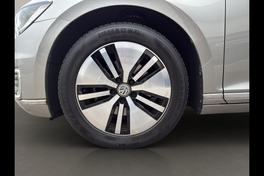 Volkswagen Passat Variant 1.4 TSI GTE Highline | Leder Stoel en verwarmd   | Head-up | Trekhaak Wegklap | Pano | Volkswagen Passat Variant 1.4 TSI GTE Highline | Leder Stoel en verwarmd   | Head-up | Trekhaak Wegklap | Pano |