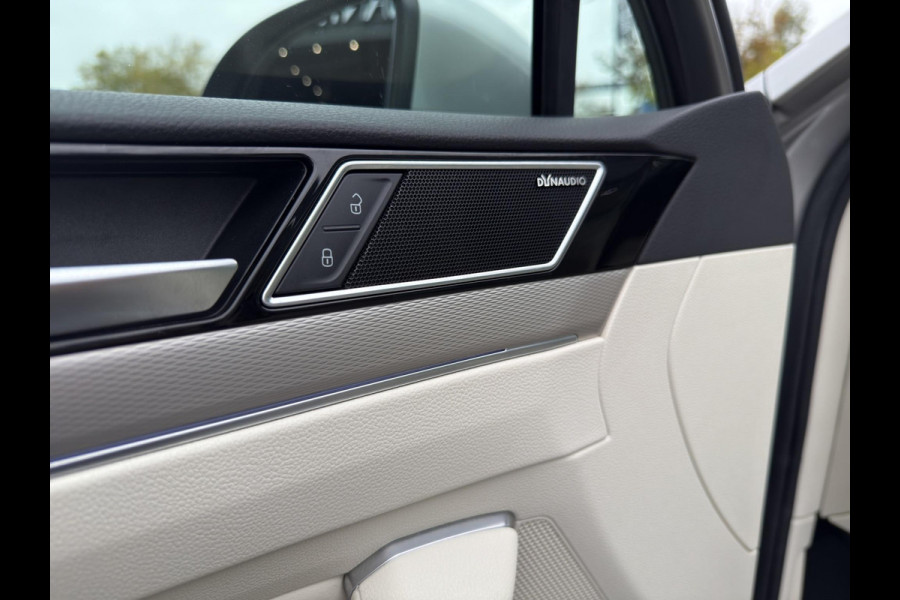 Volkswagen Passat Variant 1.4 TSI GTE Highline | Leder Stoel en verwarmd   | Head-up | Trekhaak Wegklap | Pano | Volkswagen Passat Variant 1.4 TSI GTE Highline | Leder Stoel en verwarmd   | Head-up | Trekhaak Wegklap | Pano |