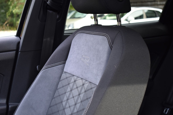 Volkswagen Taigo TSI 110PK R-LINE SPORT IQ-LIGHT/CARPLAY/PANORAMADAK