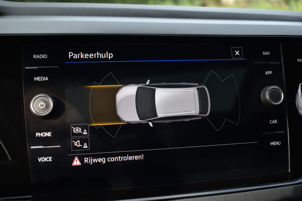 Volkswagen Taigo TSI 110PK R-LINE SPORT IQ-LIGHT/CARPLAY/PANORAMADAK