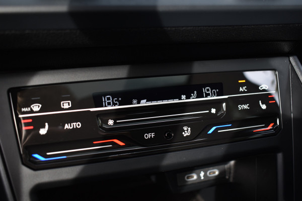 Volkswagen Taigo TSI 110PK R-LINE SPORT IQ-LIGHT/CARPLAY/PANORAMADAK