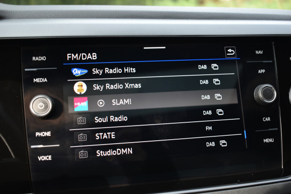Volkswagen Taigo TSI 110PK R-LINE SPORT IQ-LIGHT/CARPLAY/PANORAMADAK