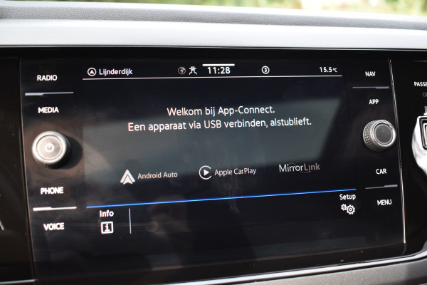 Volkswagen Taigo TSI 110PK R-LINE SPORT IQ-LIGHT/CARPLAY/PANORAMADAK