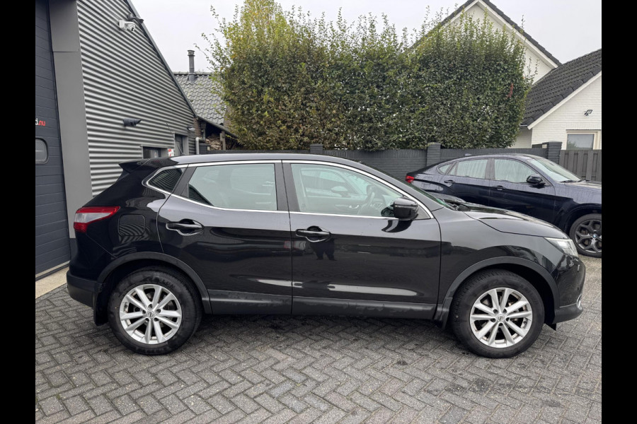 Nissan QASHQAI 1.2 N-Connecta | Navigatie | Camera | DAB | Lichtmetalen Velgen | Trekhaak |