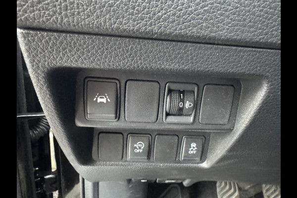 Nissan QASHQAI 1.2 N-Connecta | Navigatie | Camera | DAB | Lichtmetalen Velgen | Trekhaak |