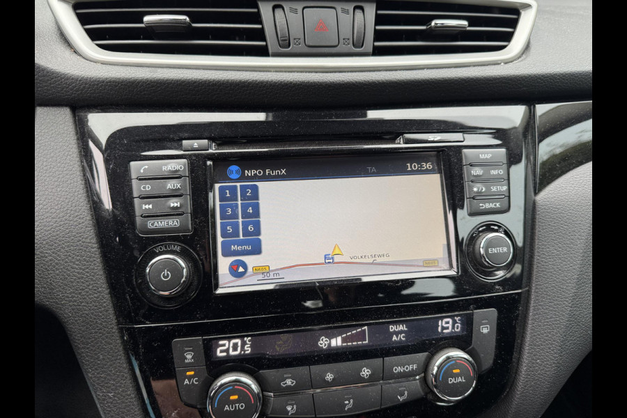 Nissan QASHQAI 1.2 N-Connecta | Navigatie | Camera | DAB | Lichtmetalen Velgen | Trekhaak |