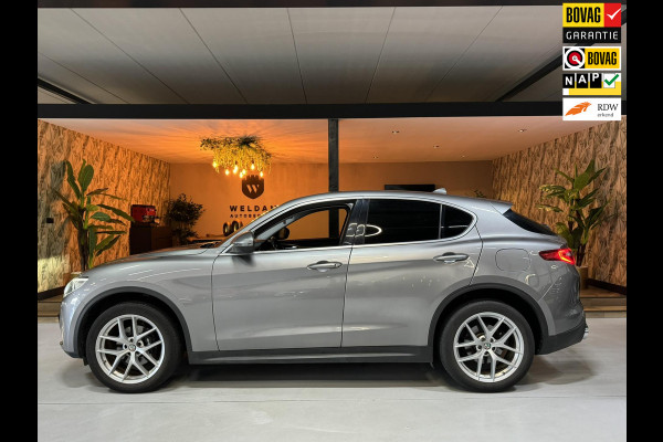 Alfa Romeo Stelvio 2.0 Turbo First Edition Garantie Memory StuurVW StoelVW Camera Elek Achterklep Leder Cruise Clima Navi Rijklaar