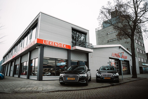 BMW 2 Serie Active Tourer 218i Advantage - Navigatie / Apple CarPlay I Airco I PDC I 19 inch Sport velgen I Dealer onderhouden