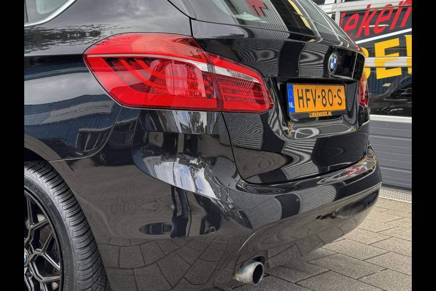 BMW 2 Serie Active Tourer 218i Advantage - Navigatie / Apple CarPlay I Airco I PDC I 19 inch Sport velgen I Dealer onderhouden