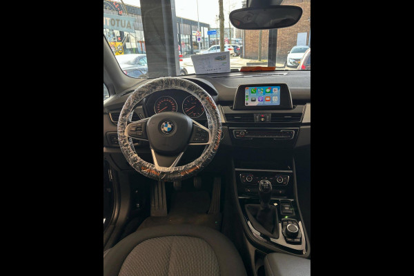 BMW 2 Serie Active Tourer 218i Advantage - Navigatie / Apple CarPlay I Airco I PDC I 19 inch Sport velgen I Dealer onderhouden