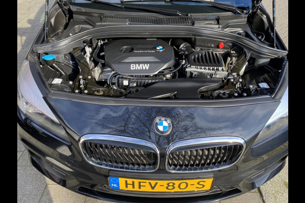 BMW 2 Serie Active Tourer 218i Advantage - Navigatie / Apple CarPlay I Airco I PDC I 19 inch Sport velgen I Dealer onderhouden