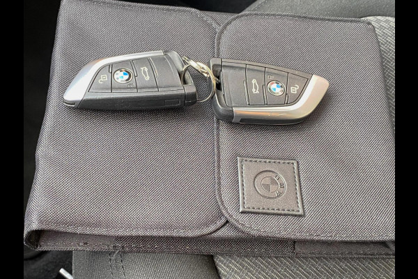 BMW 2 Serie Active Tourer 218i Advantage - Navigatie / Apple CarPlay I Airco I PDC I 19 inch Sport velgen I Dealer onderhouden