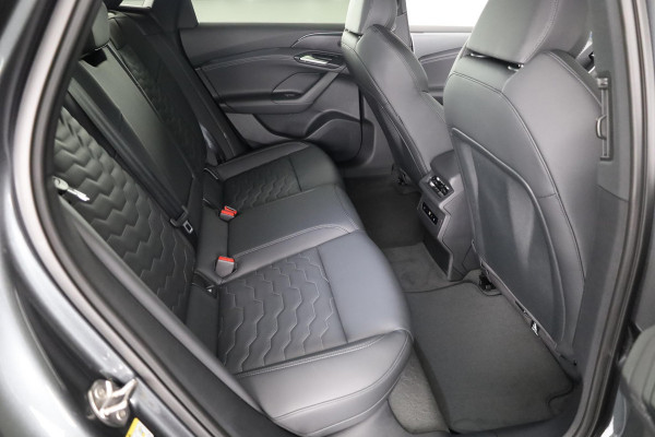 Audi A6 Avant e-tron S edition performance 100 kWh 367pk | Luchtvering | Rode Remzadels | Winterpakket | 21 inch lichtmetalen velgen