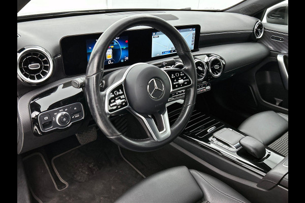 Mercedes-Benz A-Klasse 200 Progressive 7-DCT | Navigatie | Cruise Control | Lane Assist | Stoelverwarming | Stoelverwarming | LED |