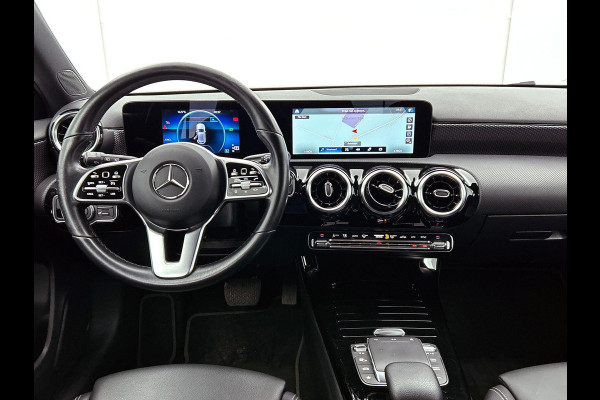 Mercedes-Benz A-Klasse 200 Progressive 7-DCT | Navigatie | Cruise Control | Lane Assist | Stoelverwarming | Stoelverwarming | LED |