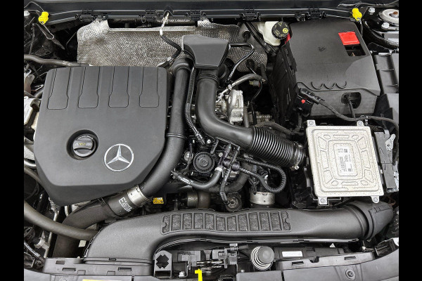 Mercedes-Benz A-Klasse 200 Progressive 7-DCT | Navigatie | Cruise Control | Lane Assist | Stoelverwarming | Stoelverwarming | LED |