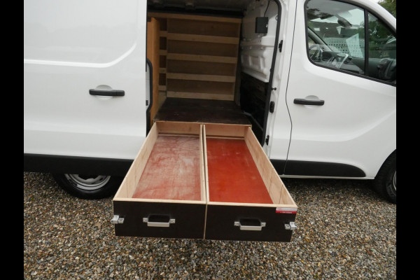 Renault Trafic 2.0 dCi 145PK, L1H1, Automaat, Airco