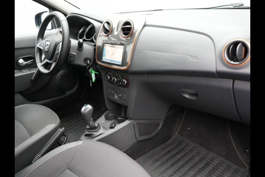 Dacia Logan MCV 0.9 TCe Stepway Automaat Dealer O.H | Trekhaak Afneembaar | Standkachel | Camera | Navi Full Map | Cruise Control |