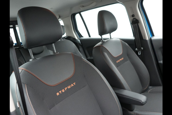 Dacia Logan MCV 0.9 TCe Stepway Automaat Dealer O.H | Trekhaak Afneembaar | Standkachel | Camera | Navi Full Map | Cruise Control |