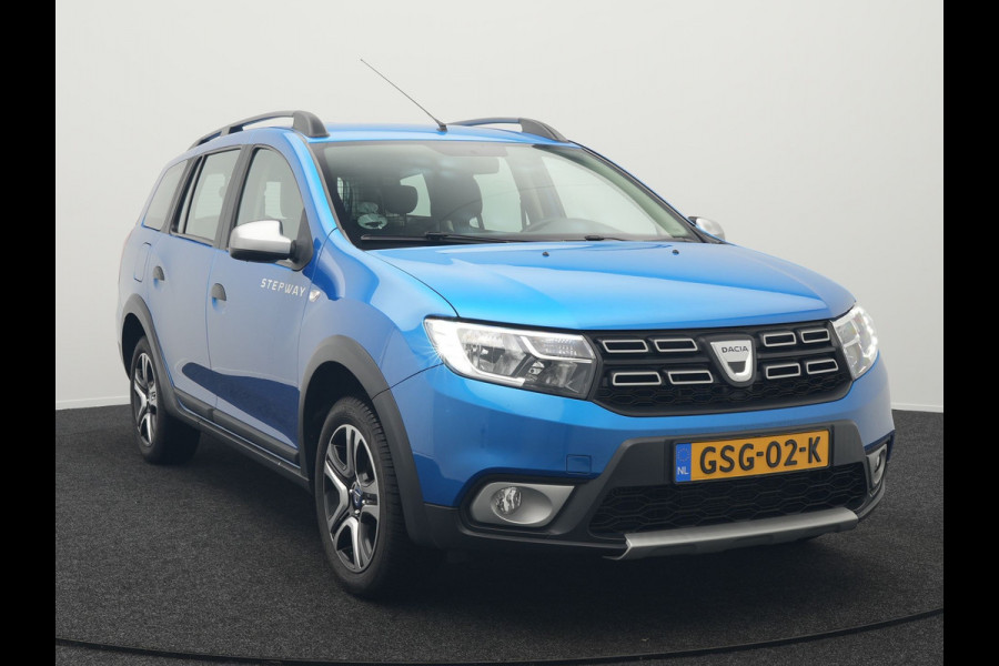 Dacia Logan MCV 0.9 TCe Stepway Automaat Dealer O.H | Trekhaak Afneembaar | Standkachel | Camera | Navi Full Map | Cruise Control |