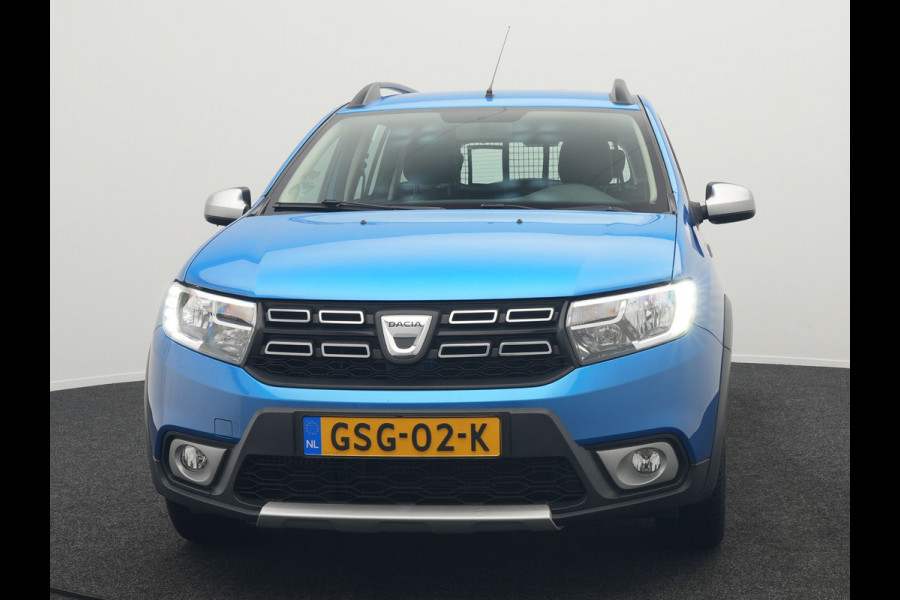 Dacia Logan MCV 0.9 TCe Stepway Automaat Dealer O.H | Trekhaak Afneembaar | Standkachel | Camera | Navi Full Map | Cruise Control |