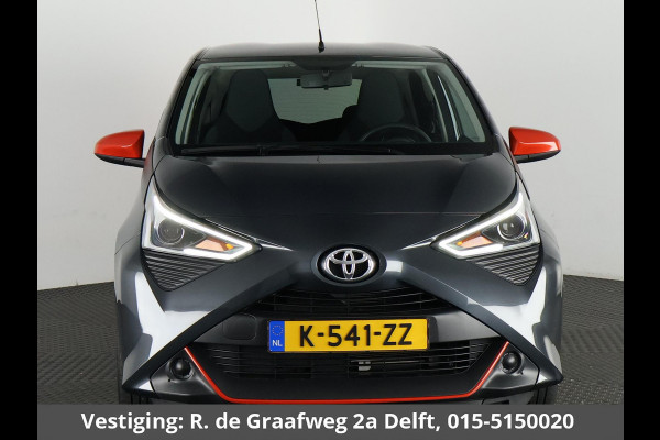 Toyota Aygo 1.0 VVT-i X-Fun Sport + Coral Red Pack | 1e eigenaar | Dealer onderhouden | Airco | Privacy Glass | Elektrische ramen |