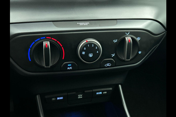 Hyundai i20 1.0 T-GDI Comfort | Navigatie | Apple Carplay/ Android Auto | Camera | Stoel/Stuurverwarming  | 16 Inch Lichtmetalen Velgen | Privacy Glass | Climate Control |