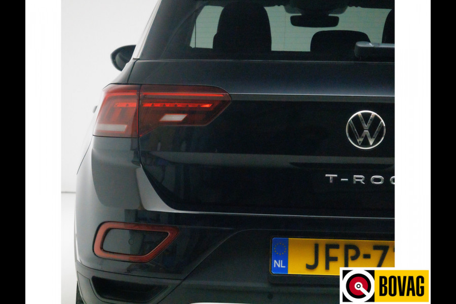 Volkswagen T-Roc 1.0 TSI 116 PK Business Edition | Stoelverw. | Apple Carplay / Android auto | PDC V+A | Automatisch inparkeren, Climate control, all season banden, extra getint glas achter