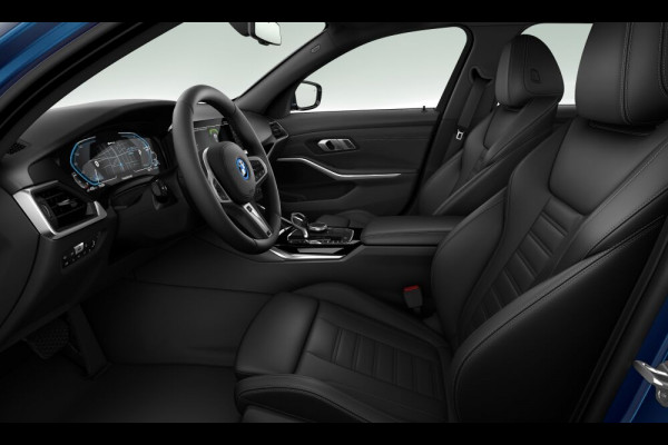 BMW 3 Serie Touring 330e Sportline - Trekhaak - ACC - Sportstoelen - Camera - Stuurwielverwarming
