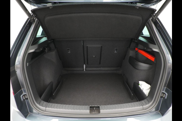 Škoda Karoq 1.5 TSI 150pk DSG Sportline Business Leer Panorama dak Trekhaak Canton
