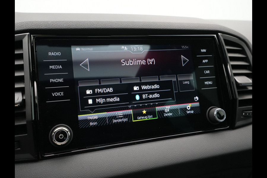 Škoda Karoq 1.5 TSI 150pk DSG Sportline Business Leer Panorama dak Trekhaak Canton