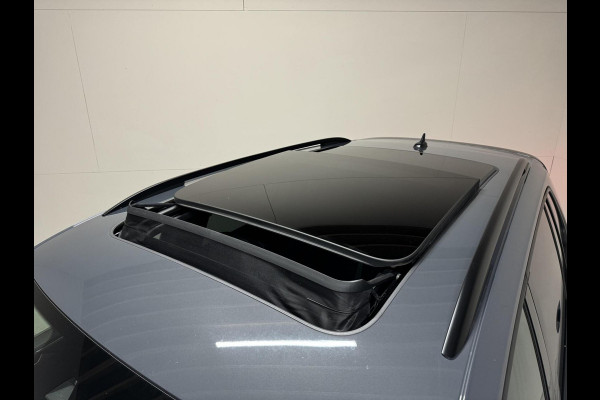 Volkswagen Tiguan 1.4 TSI eHybrid Black Style R-Line Pano Sfeer Trekh.
