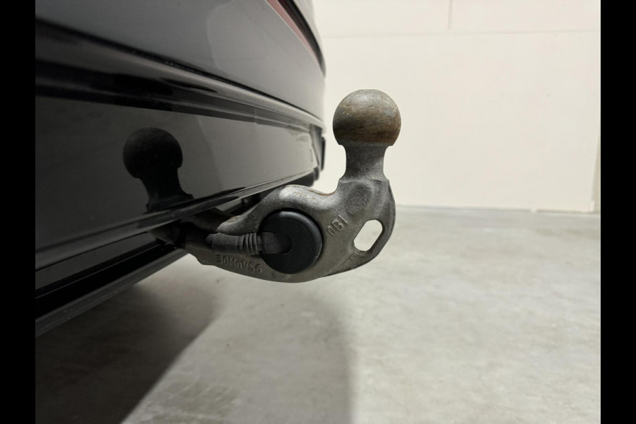 Volkswagen Tiguan 1.4 TSI eHybrid Black Style R-Line Pano Sfeer Trekh.