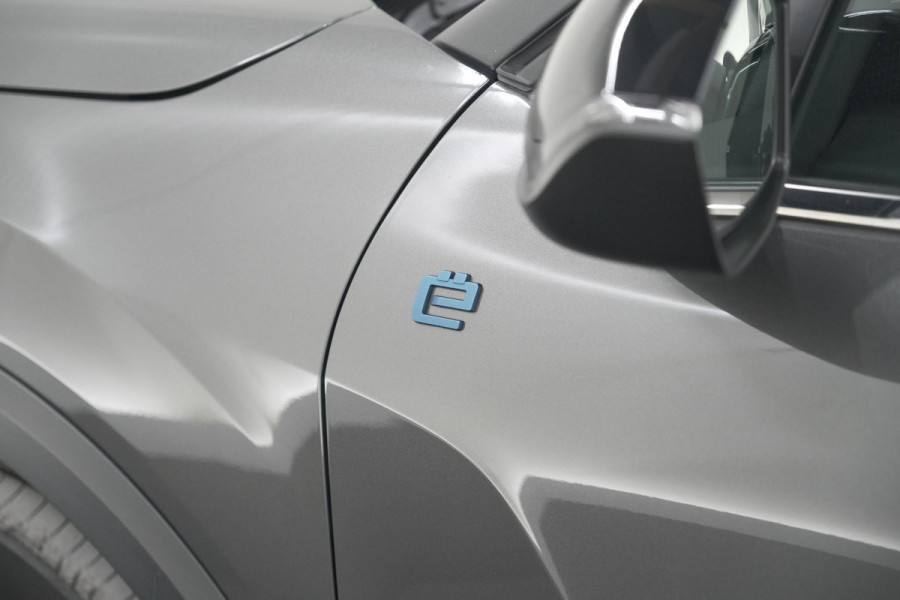 Citroën Ë-C4 Shine 50 kWh | Camera | Pack Winter | Apple Carplay | Navigatie
