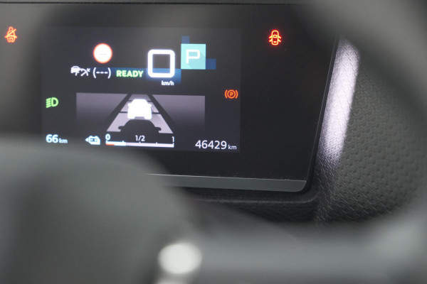 Citroën Ë-C4 Shine 50 kWh | Camera | Pack Winter | Apple Carplay | Navigatie