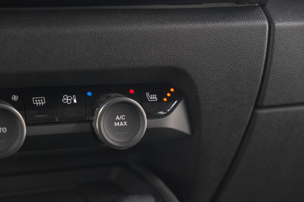 Citroën Ë-C4 Shine 50 kWh | Camera | Pack Winter | Apple Carplay | Navigatie