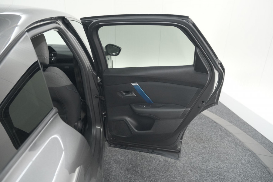 Citroën Ë-C4 Shine 50 kWh | Camera | Pack Winter | Apple Carplay | Navigatie