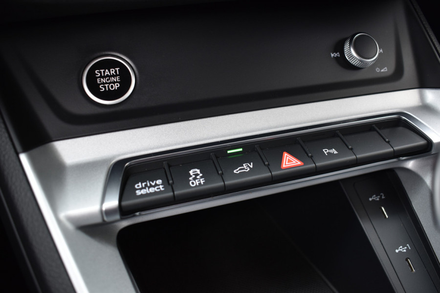 Audi Q3 45 TFSI e 245pk S-TRONIC PRO-LINE VIRTUAL/PDC/CARPLAY