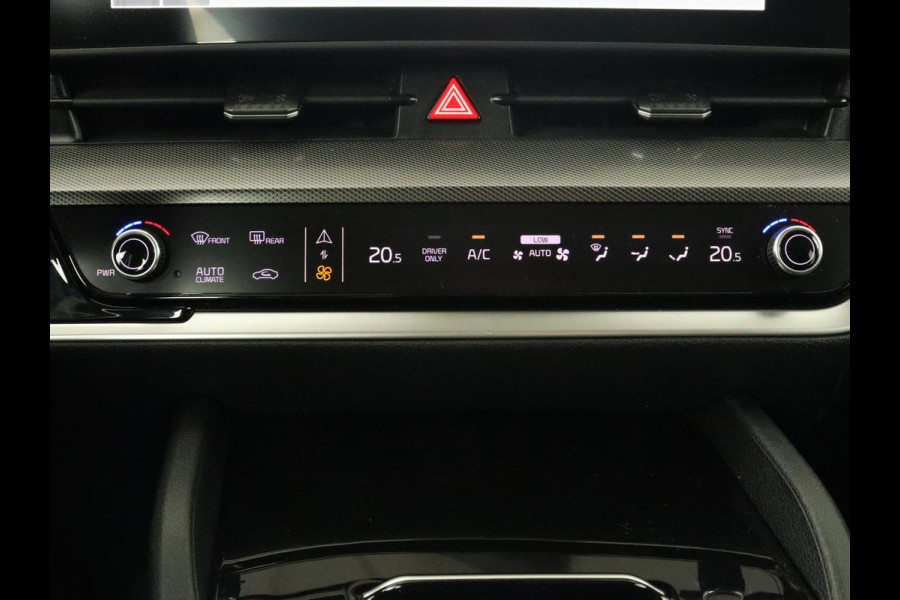 Kia Sportage 1.6 T-GDi Plug-in Hybrid AWD DynamicLine | Adaptive cruise | Camera | Carplay | Navigatie | Full LED | Parkeerhulp | Digital Cockpit | PHEV | Plug In