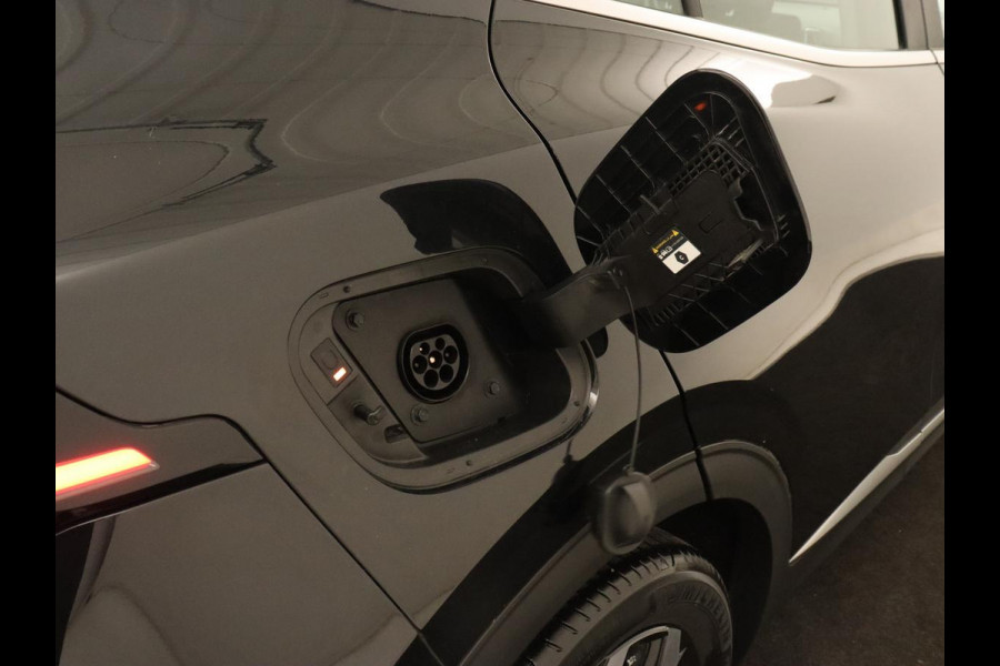 Kia Sportage 1.6 T-GDi Plug-in Hybrid AWD DynamicLine | Adaptive cruise | Camera | Carplay | Navigatie | Full LED | Parkeerhulp | Digital Cockpit | PHEV | Plug In