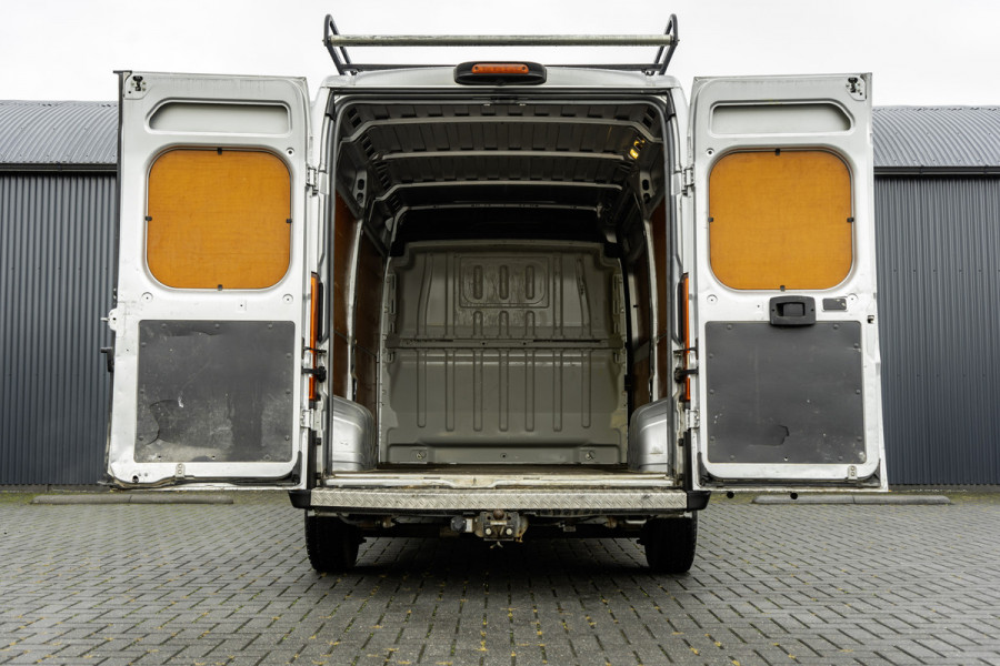 Peugeot Boxer 330 BlueHDI | L2H2 | Imperiaal | Ladder | Camera | Navi | Cruise | Airco | Euro 6