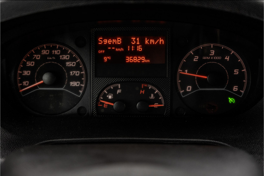 Peugeot Boxer 330 BlueHDI | L2H2 | Imperiaal | Ladder | Camera | Navi | Cruise | Airco | Euro 6