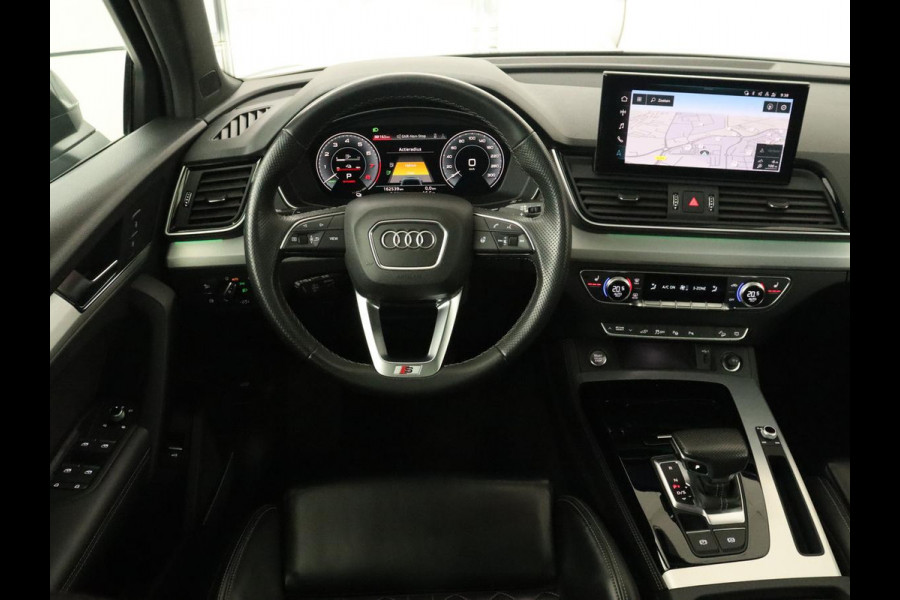 Audi Q5 55 TFSIe S edition | Panoramadak | 360 Camera | Massage | Adaptive cruise | Bang & Olufsen | Luchtvering | Head-Up | Achterbankverwarming | Carplay | Trekhaak | Stuurverwarming | Matrix LED | PHEV | Plug In
