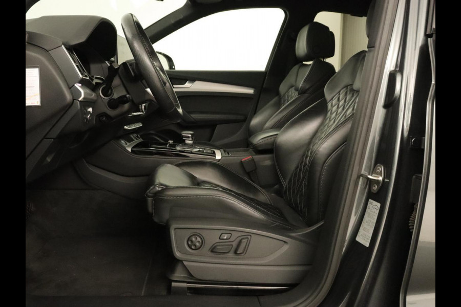 Audi Q5 55 TFSIe S edition | Panoramadak | 360 Camera | Massage | Adaptive cruise | Bang & Olufsen | Luchtvering | Head-Up | Achterbankverwarming | Carplay | Trekhaak | Stuurverwarming | Matrix LED | PHEV | Plug In