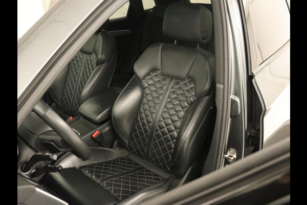 Audi Q5 55 TFSIe S edition | Panoramadak | 360 Camera | Massage | Adaptive cruise | Bang & Olufsen | Luchtvering | Head-Up | Achterbankverwarming | Carplay | Trekhaak | Stuurverwarming | Matrix LED | PHEV | Plug In