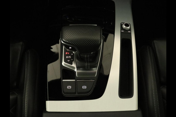 Audi Q5 55 TFSIe S edition | Panoramadak | 360 Camera | Massage | Adaptive cruise | Bang & Olufsen | Luchtvering | Head-Up | Achterbankverwarming | Carplay | Trekhaak | Stuurverwarming | Matrix LED | PHEV | Plug In