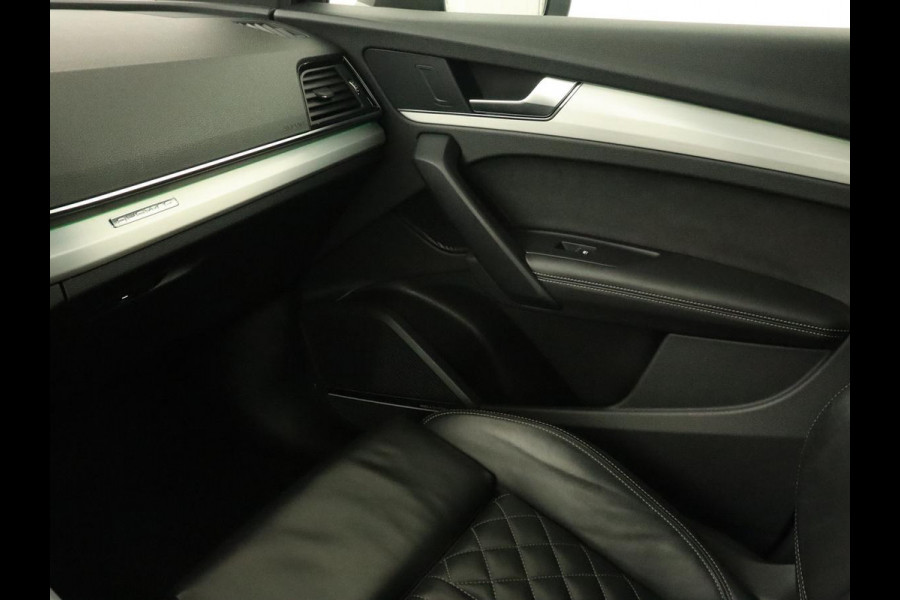 Audi Q5 55 TFSIe S edition | Panoramadak | 360 Camera | Massage | Adaptive cruise | Bang & Olufsen | Luchtvering | Head-Up | Achterbankverwarming | Carplay | Trekhaak | Stuurverwarming | Matrix LED | PHEV | Plug In