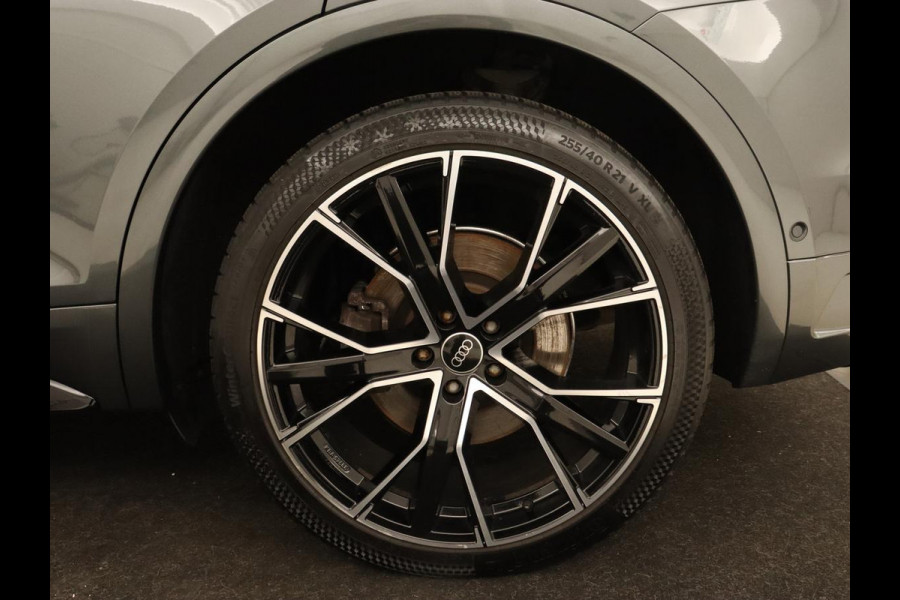 Audi Q5 55 TFSIe S edition | Panoramadak | 360 Camera | Massage | Adaptive cruise | Bang & Olufsen | Luchtvering | Head-Up | Achterbankverwarming | Carplay | Trekhaak | Stuurverwarming | Matrix LED | PHEV | Plug In
