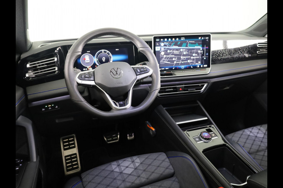 Volkswagen Tiguan 1.5 eHybrid R-Line Edition 204PK PHEV | Verlengde garantie | Panorama dak | Trekhaak | Black Style | Matrix koplampen |  Assistance pakket plus |